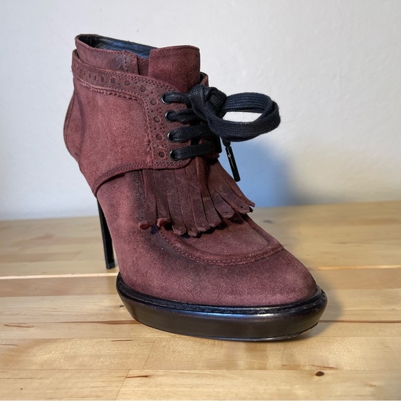 Burberry Prorsum suede embossed kiltie Ankle boots Size EU 39 - Picture 2 of 15